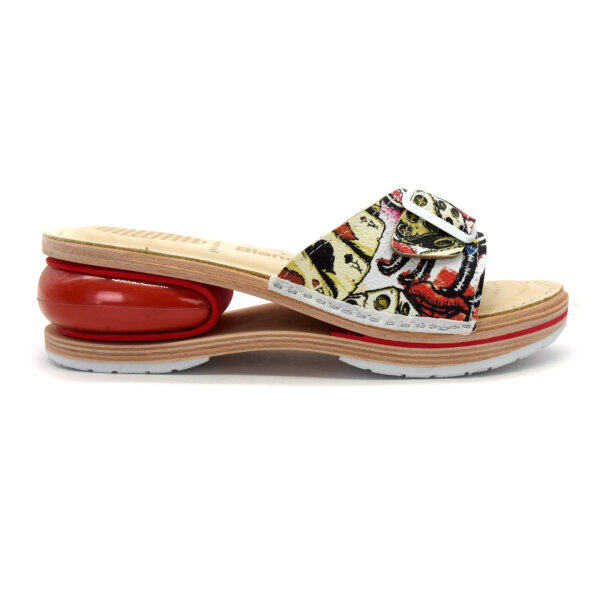 CLOGS MIT KISSEN