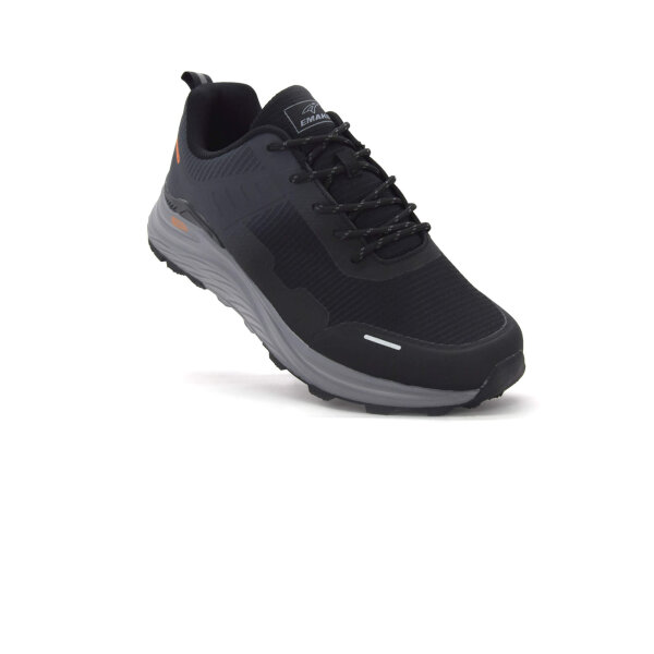 SPORTSCHUHE