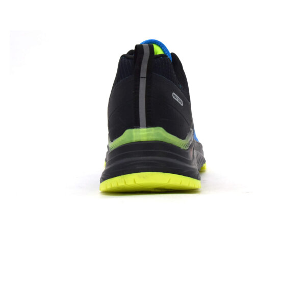 SPORTSCHUHE