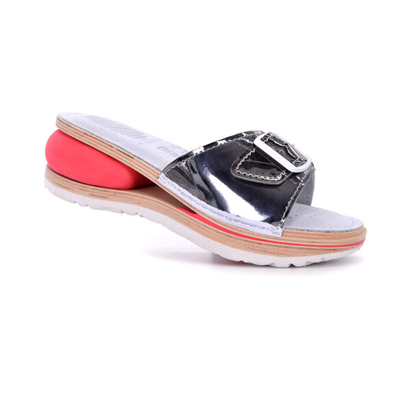 CLOGS MIT KISSEN