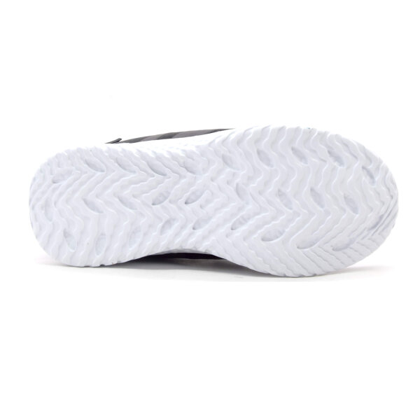 SPORTSCHUHE