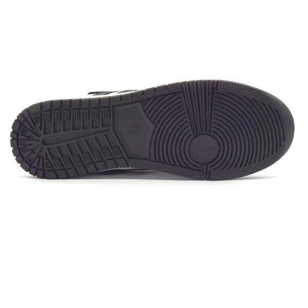 SPORTSCHUHE