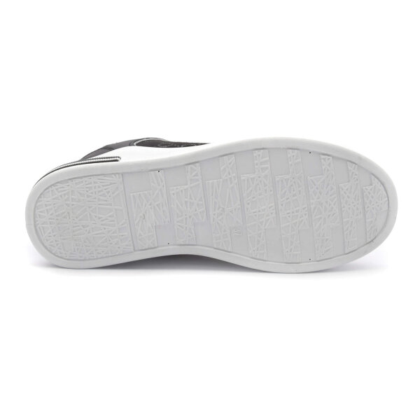 SPORTSCHUHE