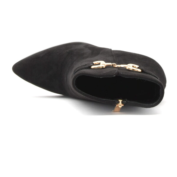 STIEFELETTEN