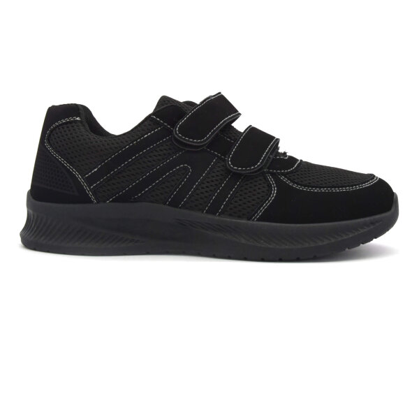 SPORTSCHUHE