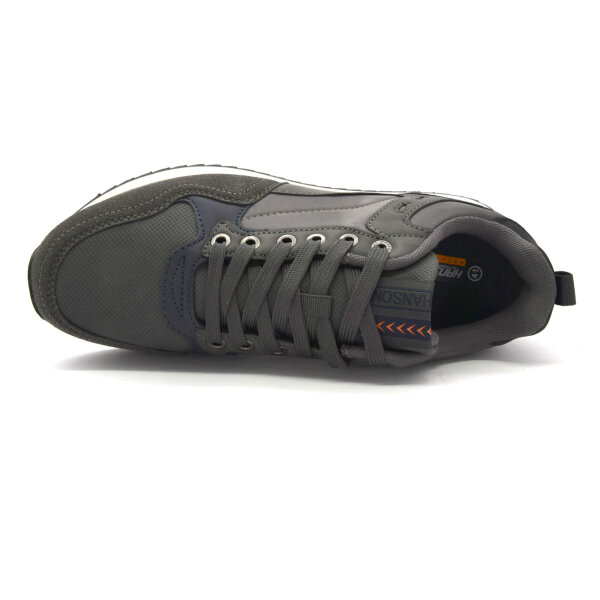 SPORTSCHUHE