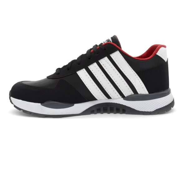 SPORTSCHUHE
