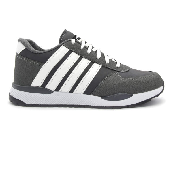 SPORTSCHUHE
