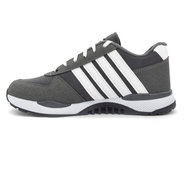 SPORTSCHUHE