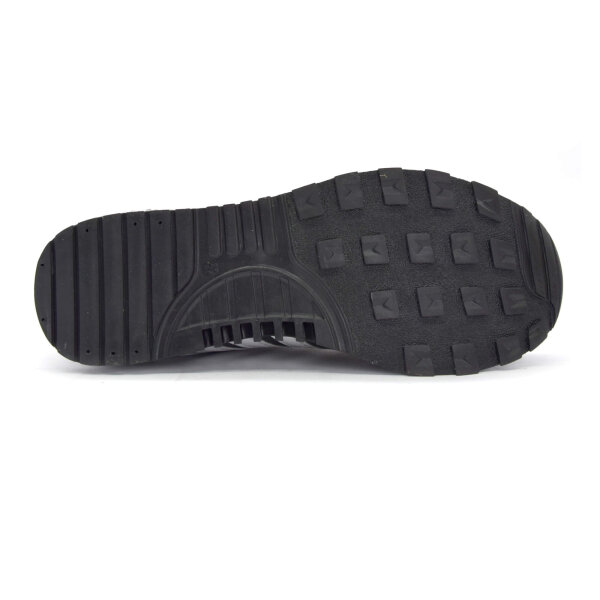 SPORTSCHUHE