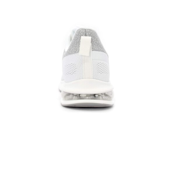 SPORTSCHUHE