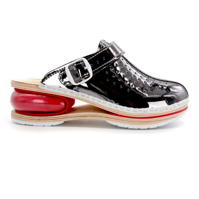 CLOGS MIT KISSEN