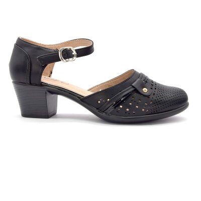 SCHUHE