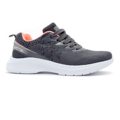 SPORTSCHUHE