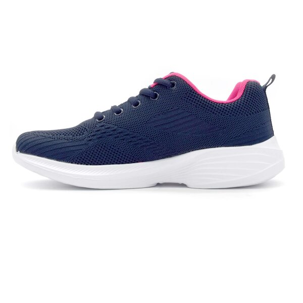 SPORTSCHUHE