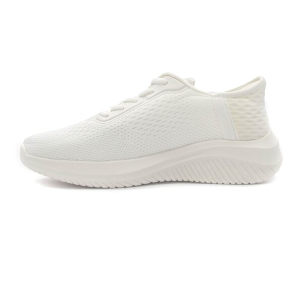 SPORTSCHUHE