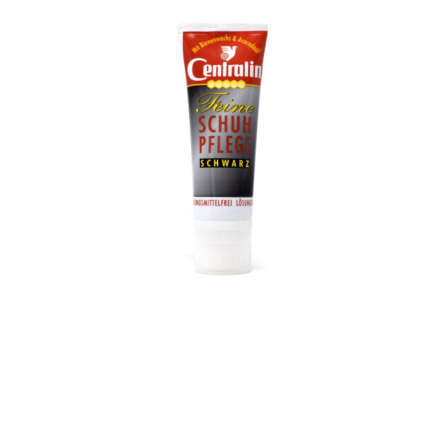 Schwarze Creme mit Schwamm