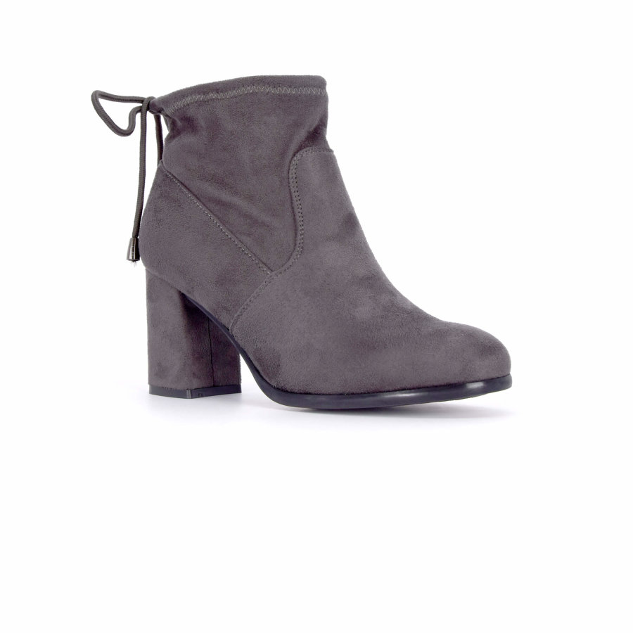 ANKLE BOOTS2