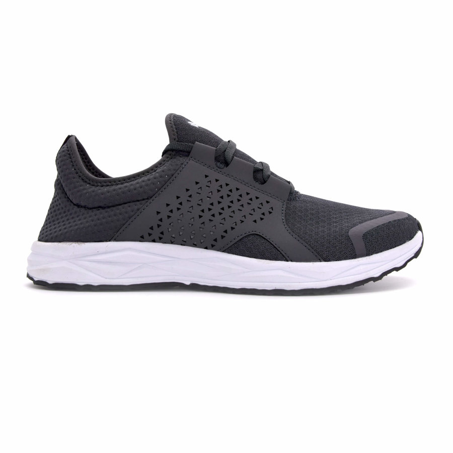 SPORTSCHUHE