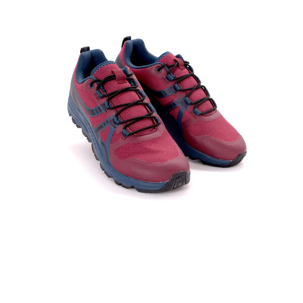 WALKING SNEAKERS