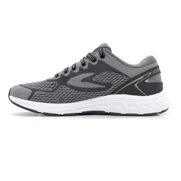 SPORTSCHUHE