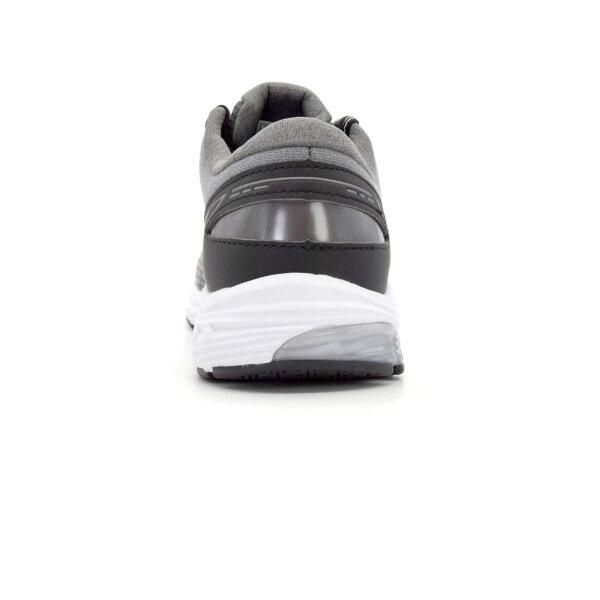 SPORTSCHUHE