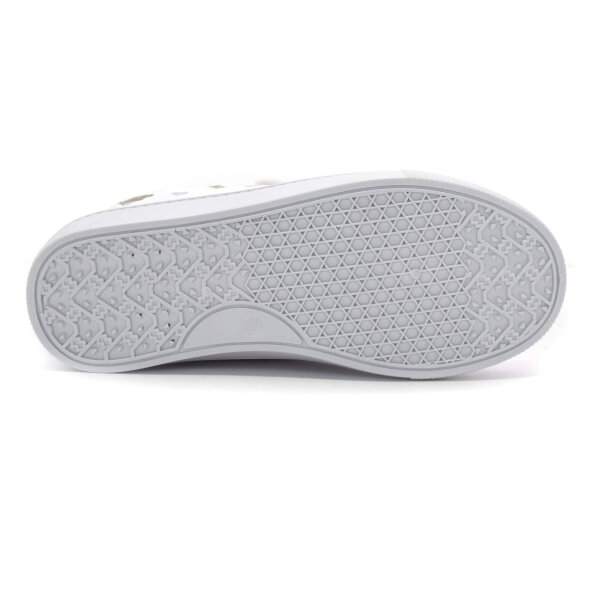 SPORTSCHUHE