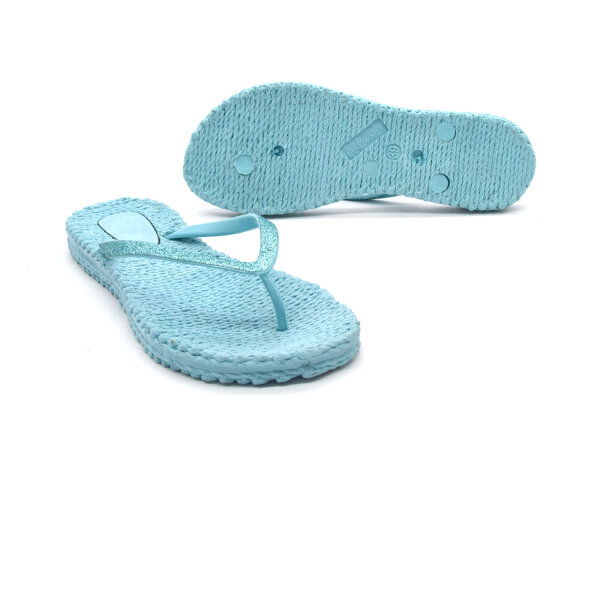 FLIP FLOPS