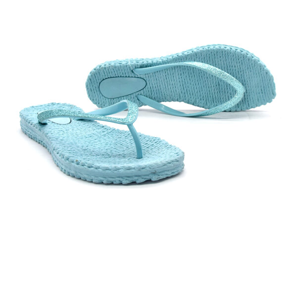 FLIP FLOPS