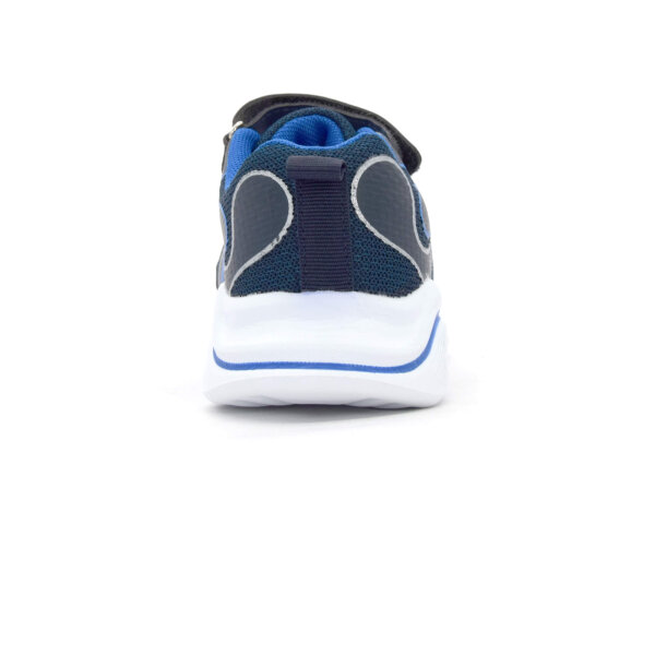 SPORTSCHUHE