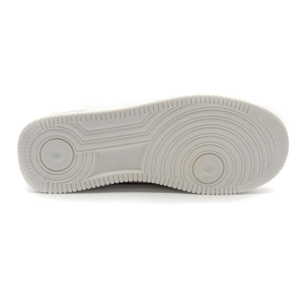 SPORTSCHUHE