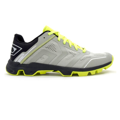 SPORTSCHUHE