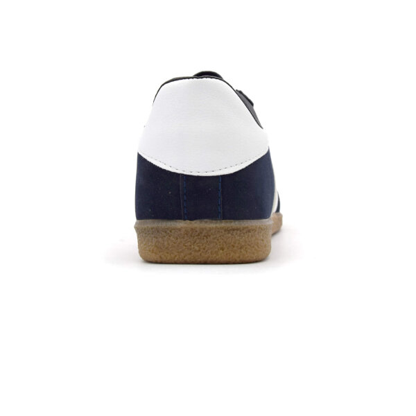 SPORTSCHUHE