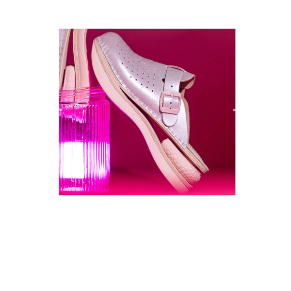 CLOGS MIT KISSEN