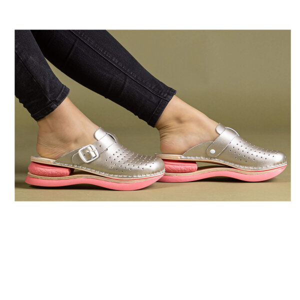 CLOGS MIT KISSEN
