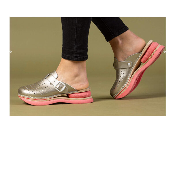 CLOGS MIT KISSEN