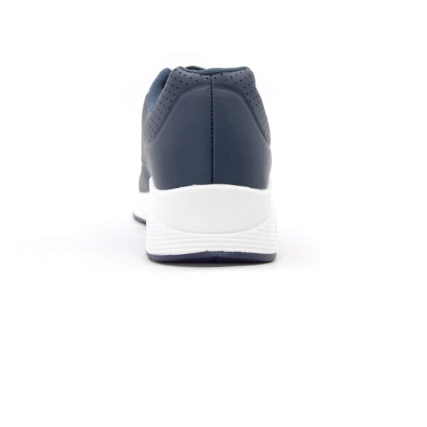 SPORTSCHUHE