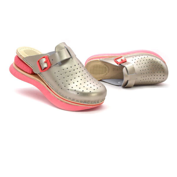 CLOGS MIT KISSEN