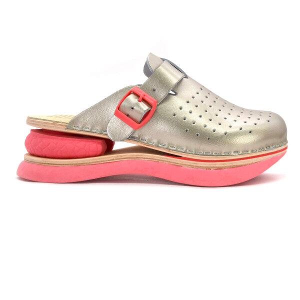 CLOGS MIT KISSEN