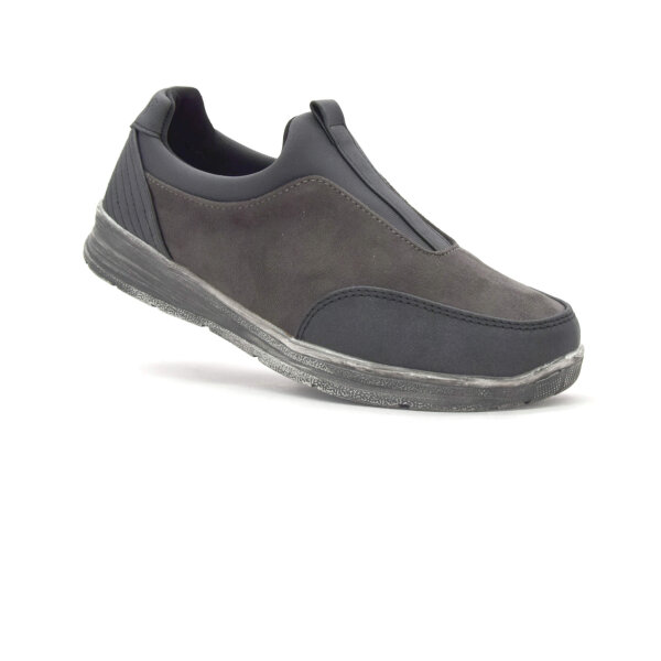 SPORTSCHUHE