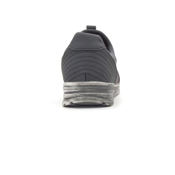 SPORTSCHUHE