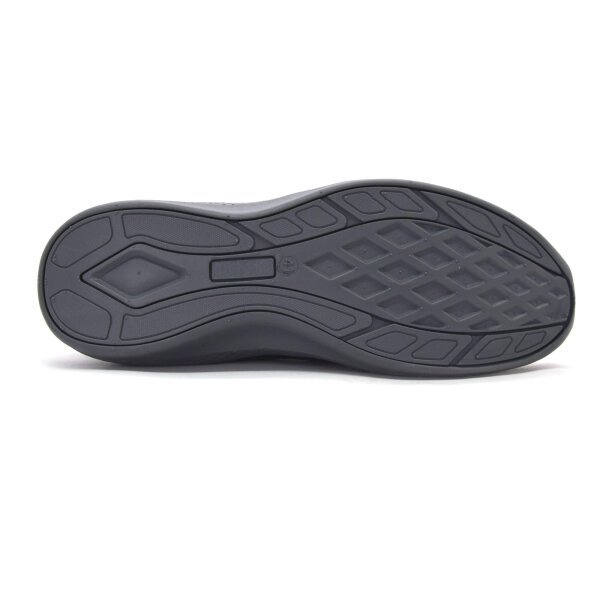 SPORTSCHUHE