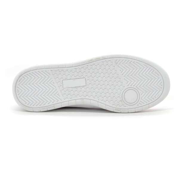 SPORTSCHUHE
